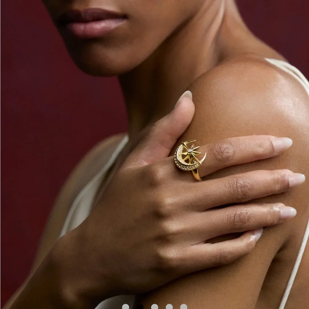 New awe inspired cosmic meditiation ring Gold Crescent Moon and Star - Picture 4 of 10